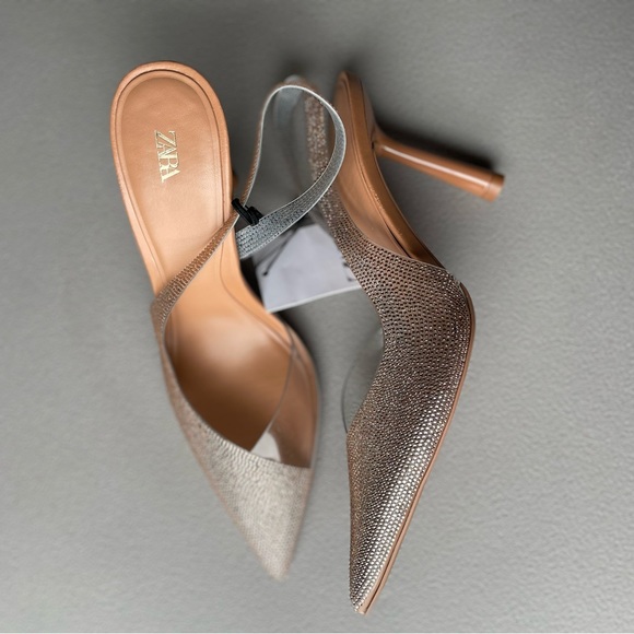 RHINESTONE SLINGBACK VINYL HEELS - Picture 12 of 12